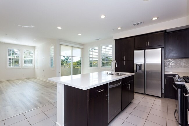 Building Photo - Beautiful Townhome at Millenia in Otay Ranch!