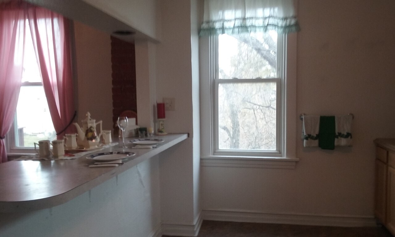 Kitchen - 70 Glenbury St