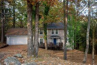 Building Photo - 14 Echo Point