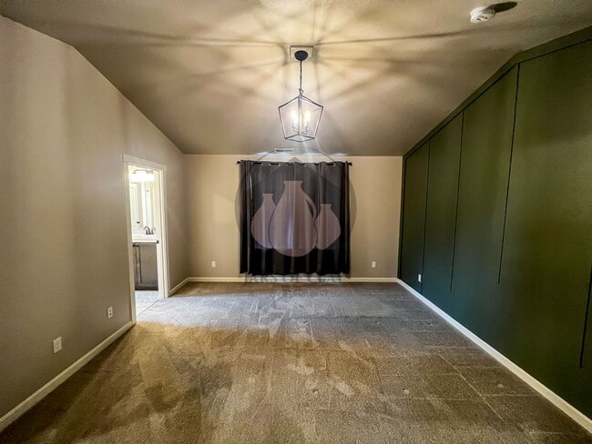 Building Photo - Beautiful Open Floor Plan Home in Dallas -...