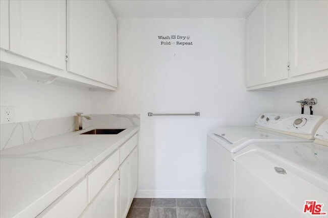 Building Photo - 7939 W 80th St