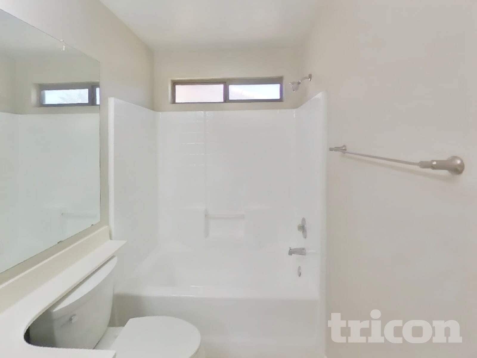 Building Photo - 2022 E Winston Dr