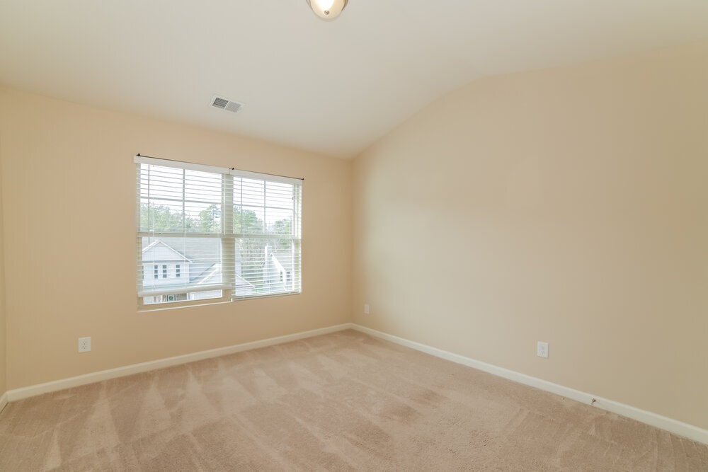 Building Photo - 408 Shady Glen