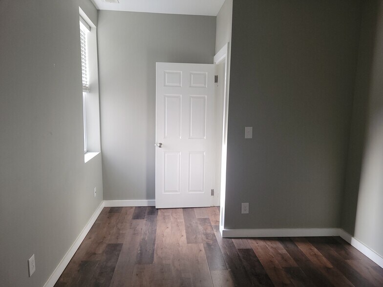 Building Photo - 4180 Neosho St