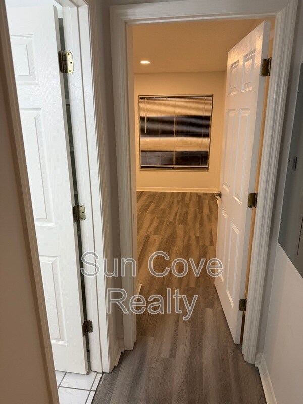 Building Photo - 9940 7th Way N