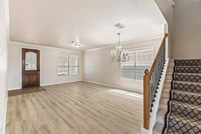 Building Photo - 1507 Saddle Blanket