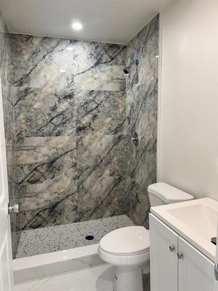 Building Photo - 9815 SW 21st St