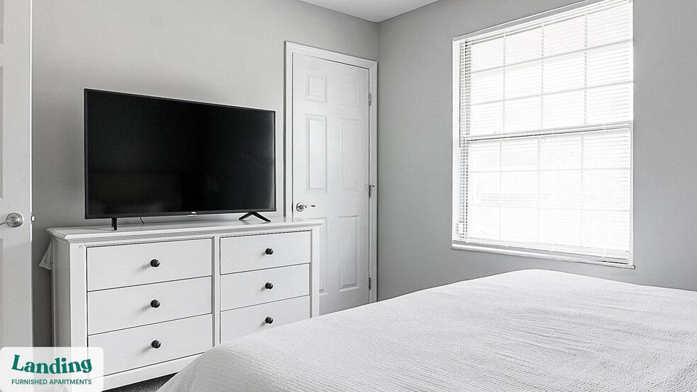 Building Photo - 115 W Monument Ave