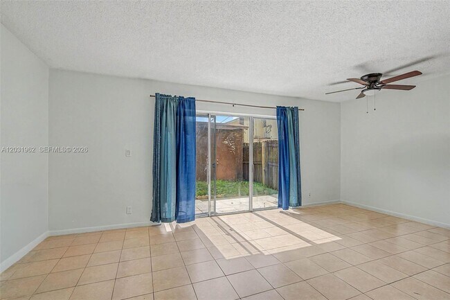 Building Photo - 3764 SW 60th Terrace