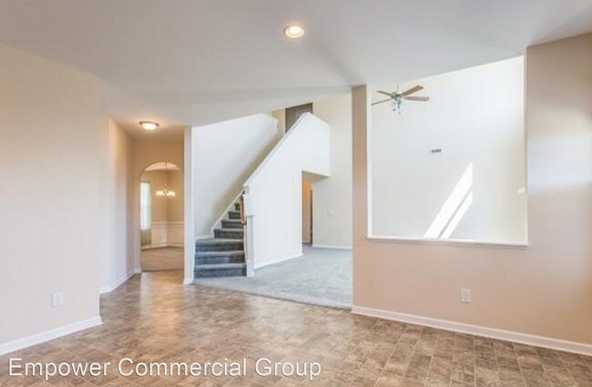 Building Photo - 4 br, 2.5 bath House - 807 Highgrove Drive