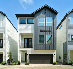 Building Photo - 2306 Hoskins Dr