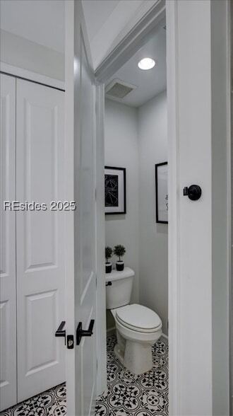 Building Photo - 1571 Shoreside Dr