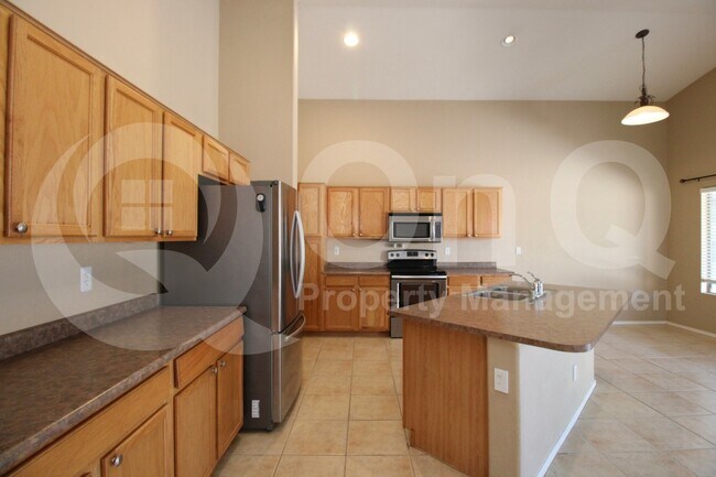 Building Photo - 10234 E Javelina Ave