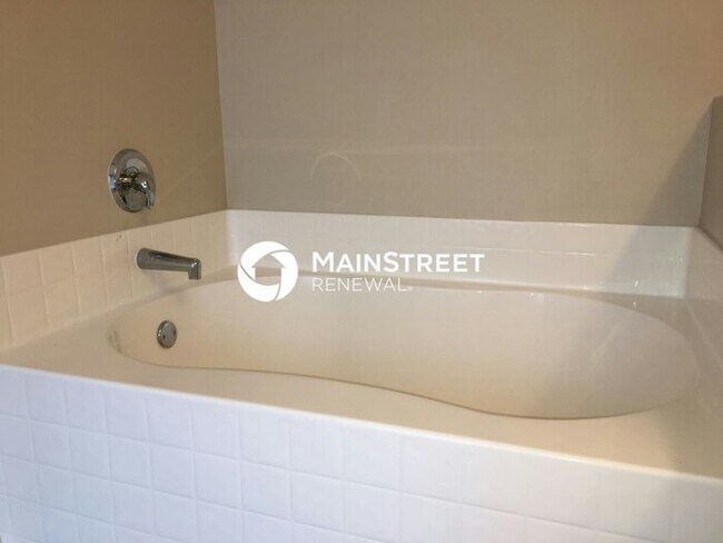 Building Photo - 3 Bedroom Pet-Friendly Home in Cape Coral, FL with Main Street Renewal