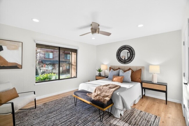 Building Photo - 286 Hackamore Common