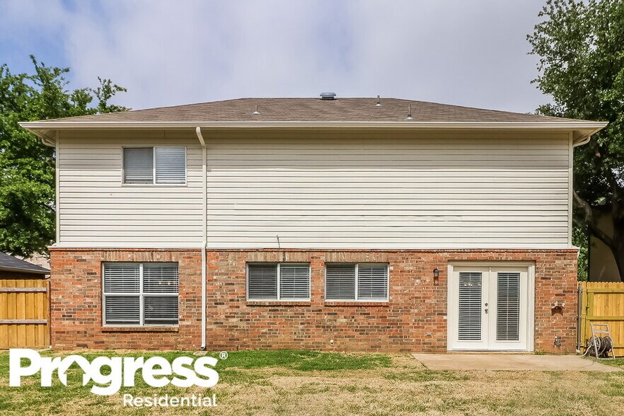 Building Photo - 3156 Pine Valley Dr