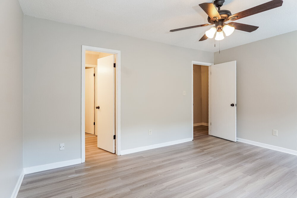 Building Photo - 904 Cedar Crest Dr