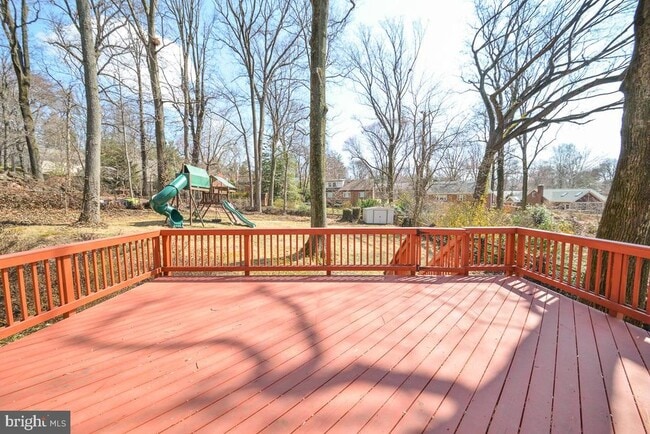 Building Photo - 3035 Hazelton St