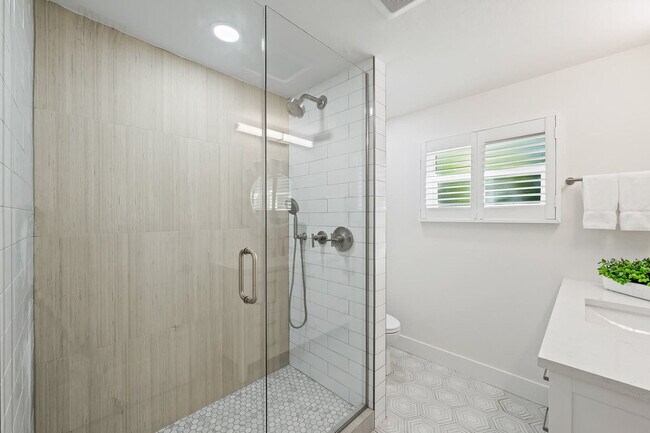 Building Photo - 606 Wedge Dr