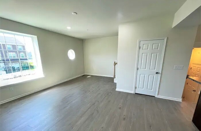 Building Photo - 1391 Black Forest Dr