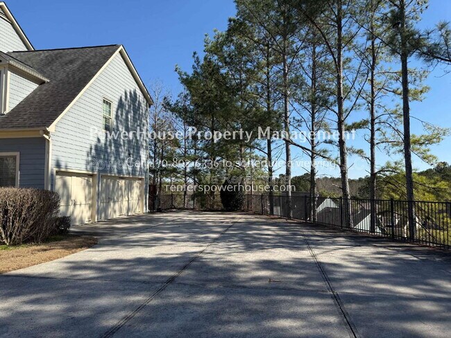 Building Photo - 6146 Queens River Dr