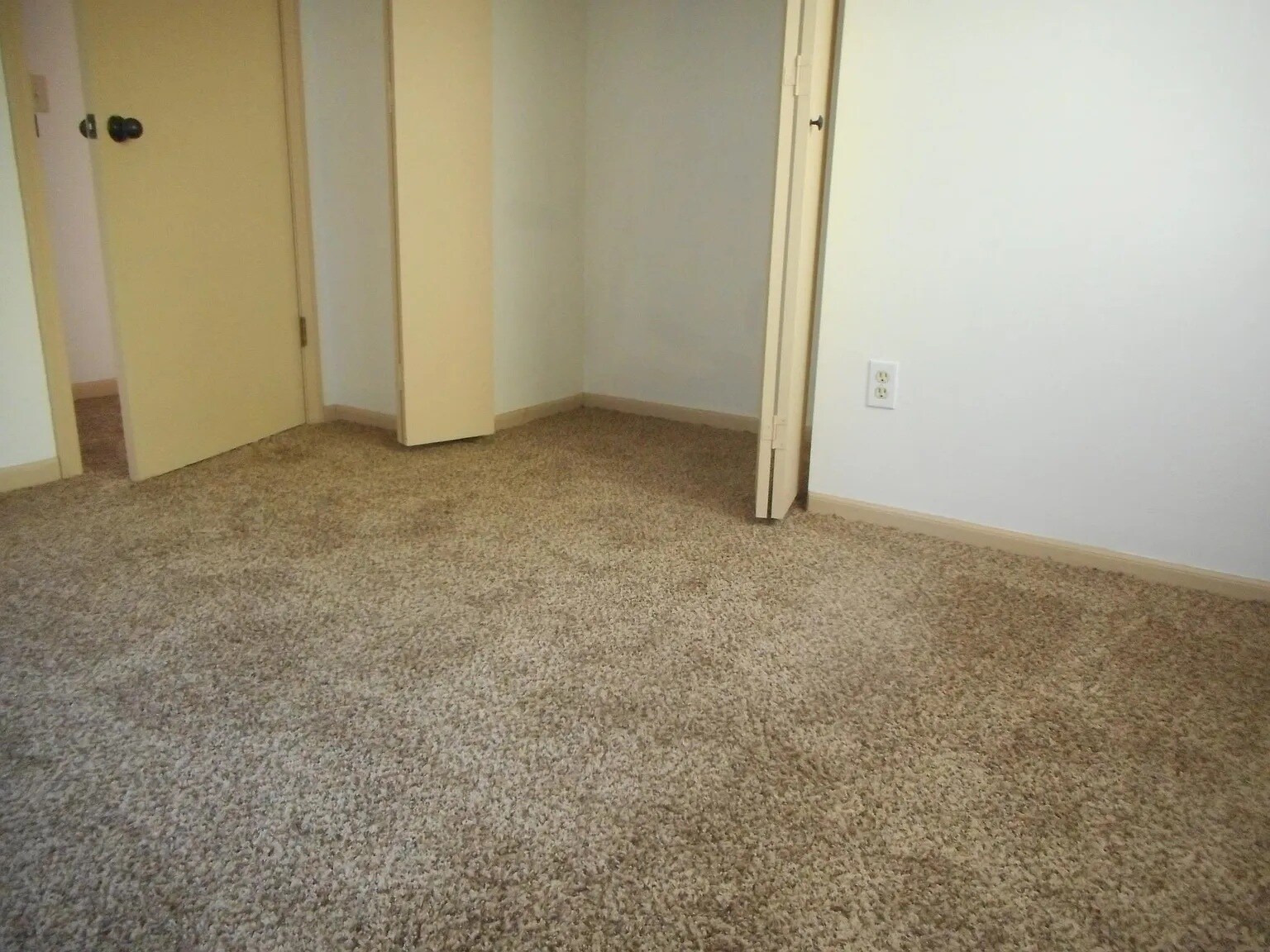 Building Photo - 3124 N Brookfield St