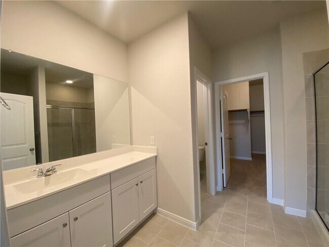Building Photo - 322 Northshore None