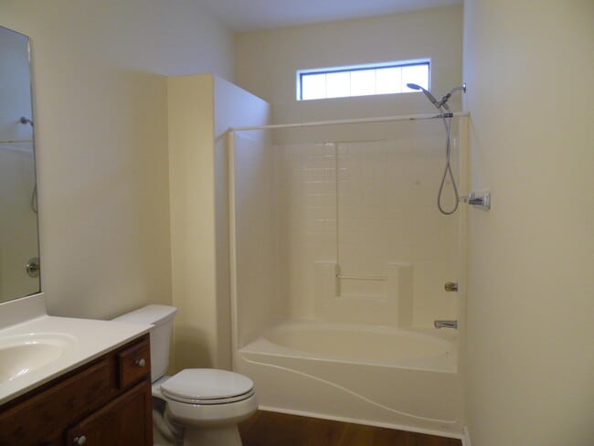 Building Photo - 3005 Roundway Down Ln