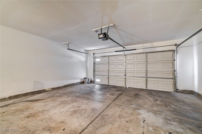 Building Photo - 9559 Belle Reserve St
