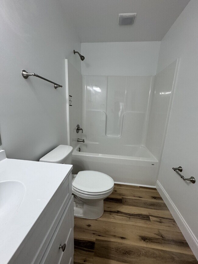 Building Photo - "Charming 3-Bedroom Home in Mars Hill with...