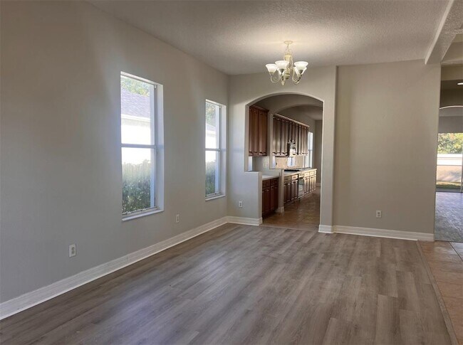 Building Photo - 20213 Moss Hill Way