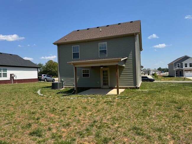 Building Photo - Gorgeous, Like New Home For Rent in Sango!