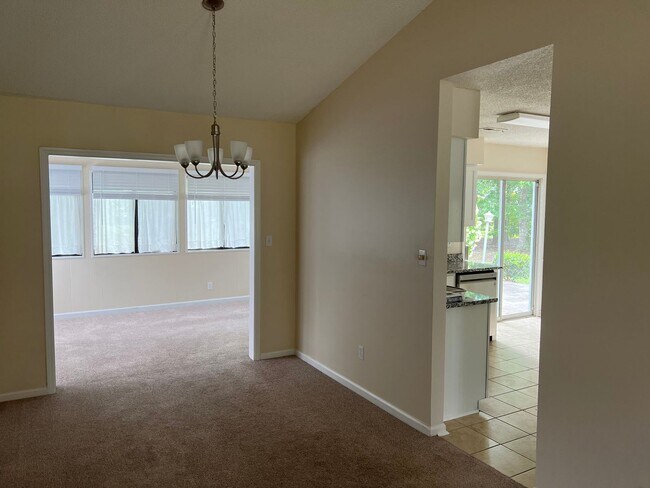 Building Photo - Age 55+ Community - Pet-friendly, 2 Bedroom, 1.5 Bath Home with Carolina Room in Murrells Inlet!