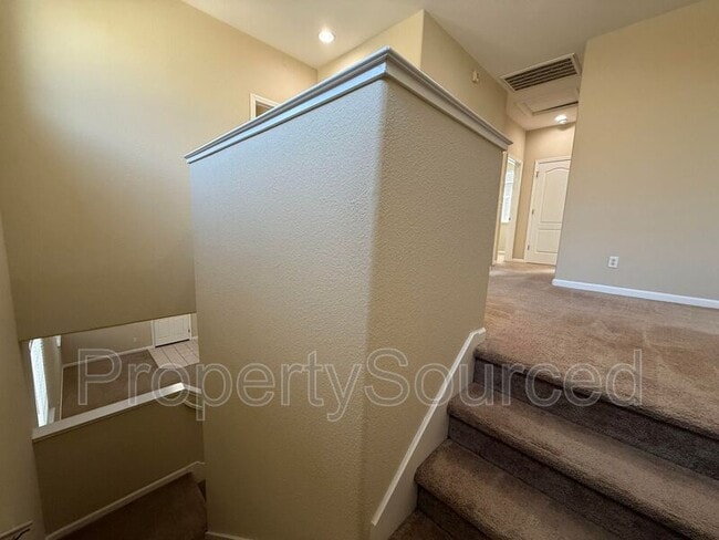 Building Photo - 388 Crescent Moon Dr