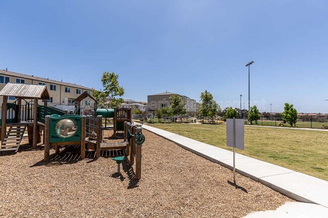 Building Photo - 5405 Beach Grass Ln