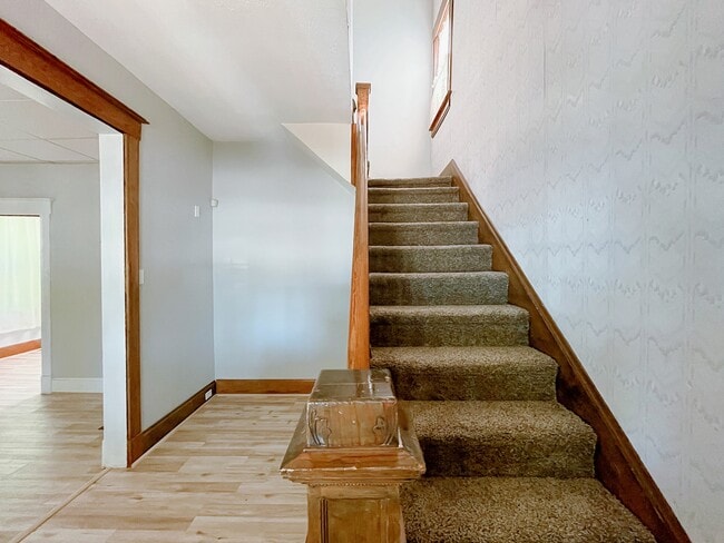 Building Photo - 8402 Blue Ash Rd