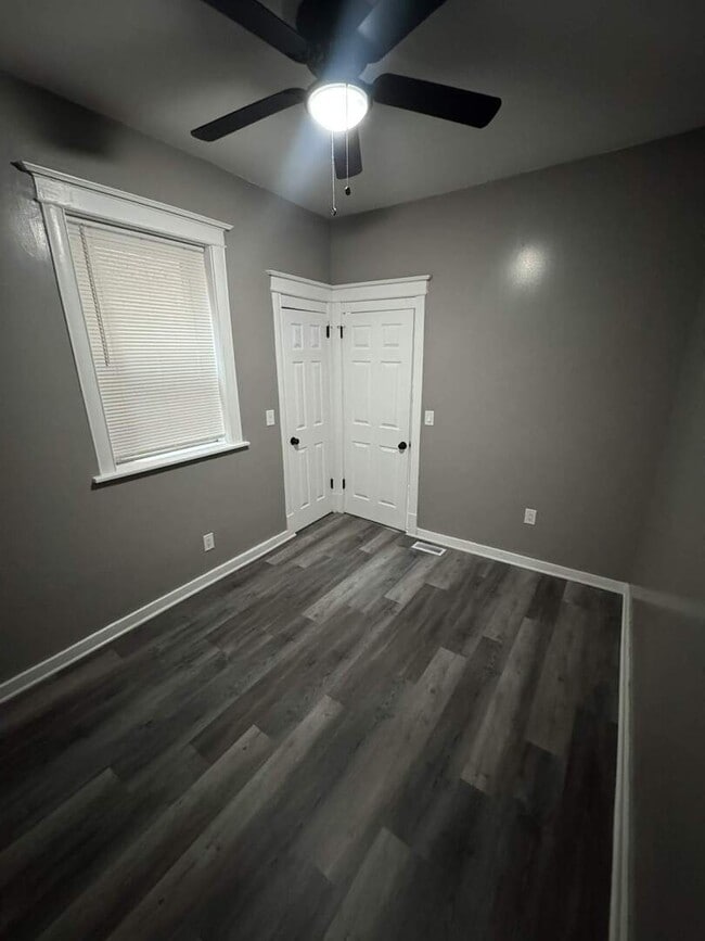 Building Photo - 6601 S Langley Ave