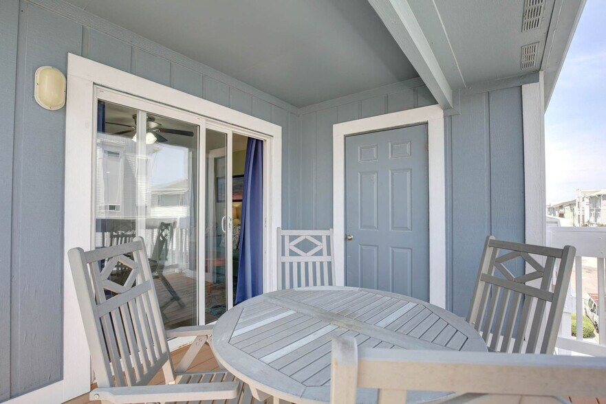 Building Photo - 608 Carolina Beach Ave S