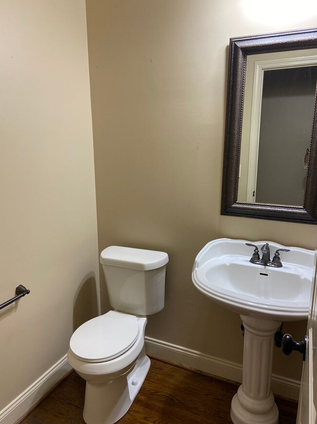 Building Photo - New For Rent in Helena!