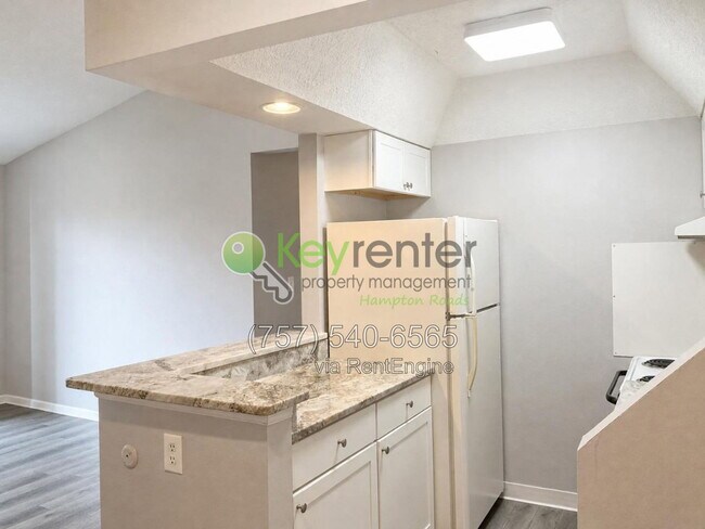 Building Photo - 45 Haverford Ct