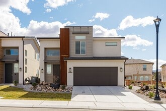 Building Photo - 4 bed | 2 1/2 bath | 2 car garage in Desert Canyon with washer/dryer/fridge