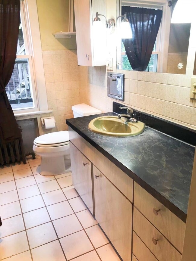 Building Photo - 91 N Portage Path