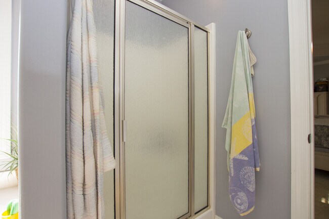 Building Photo - Exquisitely Maintained Home in the Coveted Goldsmith - Schiffman/ Hsv High school