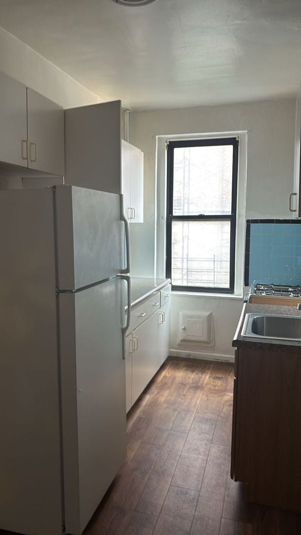 Building Photo - 1265