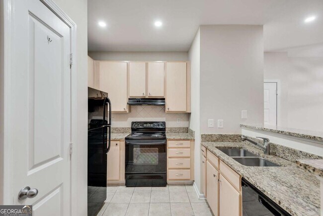 Building Photo - 821 Ralph McGill Blvd NE