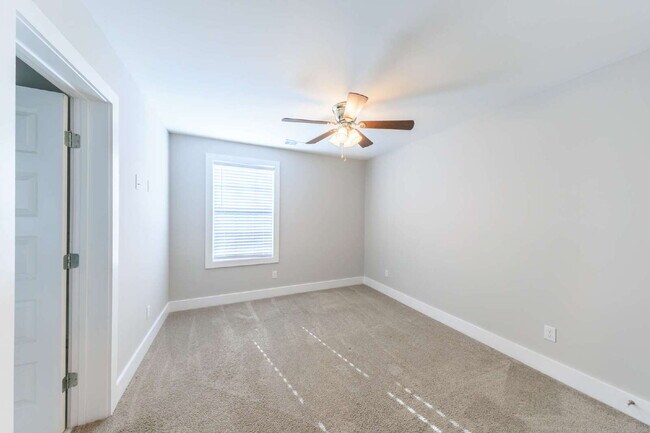 Building Photo - Live Minutes from Downtown, Germantown, Sylvan Park, the Nations & West End