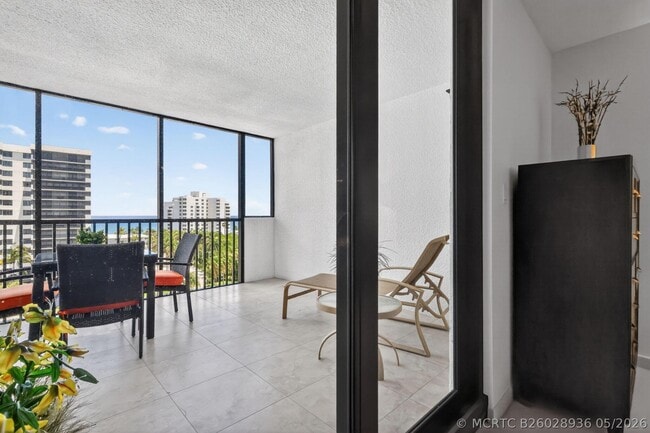 Building Photo - 3420 S Ocean Blvd