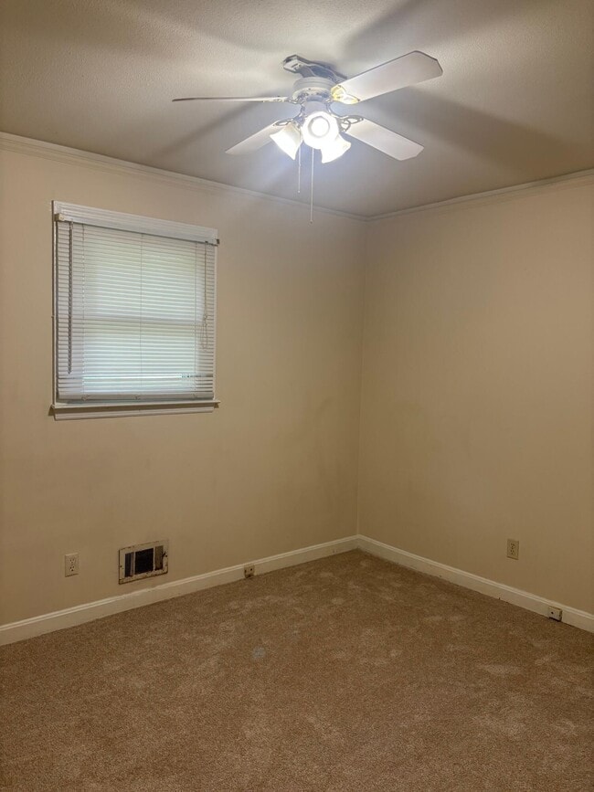 Building Photo - 2426 Peach Orchard Rd