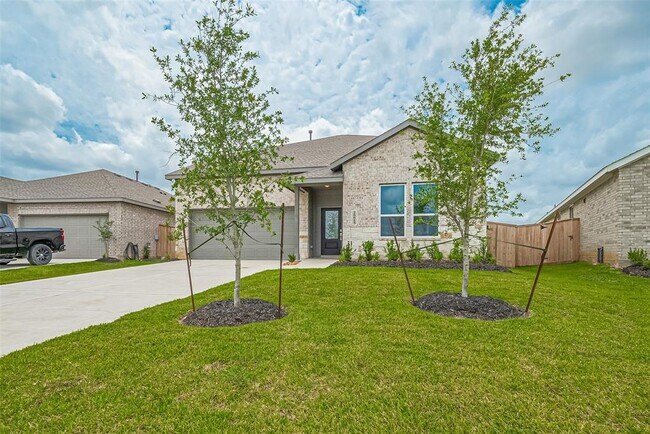 Building Photo - 26615 Coast Redwood Dr