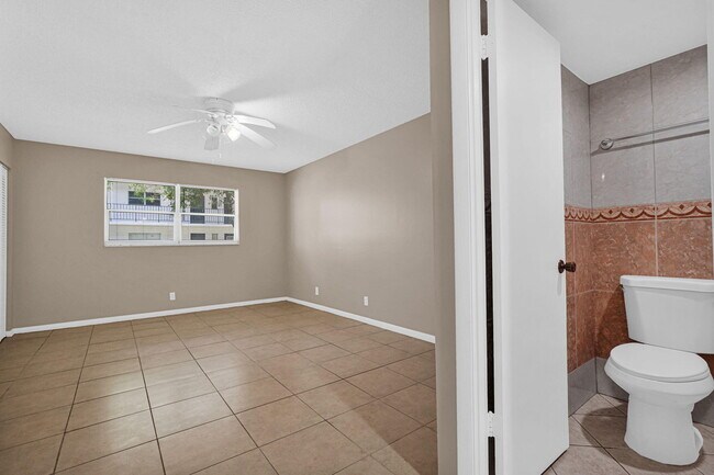 Building Photo - 3360 Spanish Moss Terrace